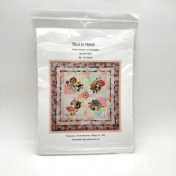 Fiberworks Bird in Hand Applique Quilt Pattern by Laura Heine 88 Inch Square New - Picture 1 of 6